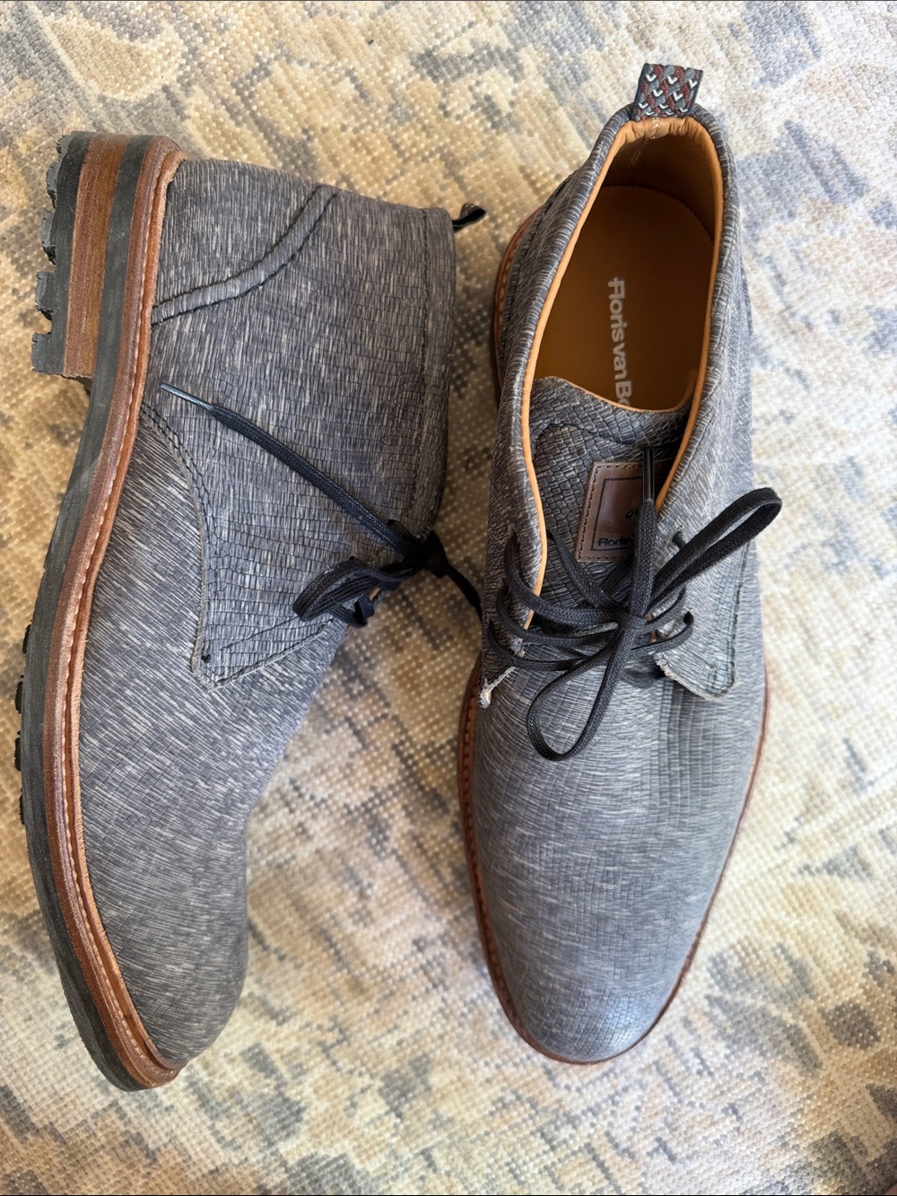 Floris van Bommel Gray Textured Men's lace up boot, UK 8.5 equivalent to US 9.5